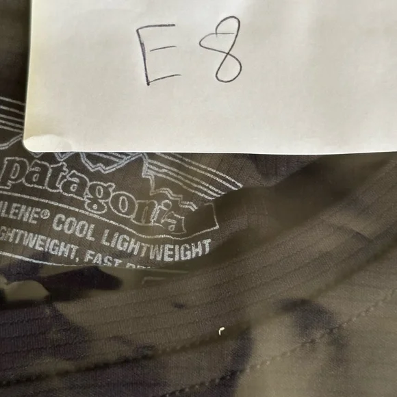 Patagonia Women's Black Short Sleeve Tee Size Small - Picture 10 of 10